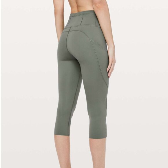 Lululemon Fast & Free Crop II *Nulux 19" Grey Sage - Picture 1 of 1